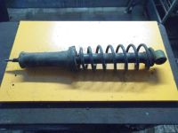Federbein links hinten <br>VW GOLF III VARIANT (1H5) 1.8