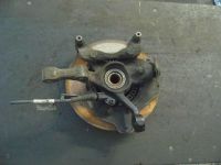 Radlagergehuse links vorn Bremssatteltrger geschraubt<br>VW POLO (6N2) 1.4 TDI