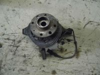 Radlagergeh�use links vorn <br>OPEL CORSA C (F08, F68) 1.3 CDTI