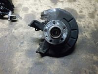 Radlagergehuse links vorn <br>VW FOX (5Z1, 5Z3) 1.2