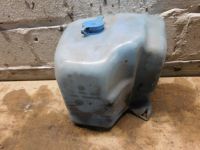 Behlter Scheibenwaschanlage <br>VW GOLF II (19E, 1G1) 1.6