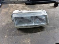 Scheinwerfer rechts <br>VW PASSAT (3A2, 35I) 1.8