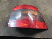Rckleuchte rechts Schwarz-Rot<br>VW GOLF IV (1J1) 1.4 16V