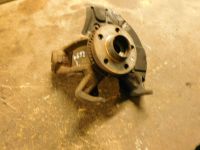 Radlagergehuse links vorn <br>VW GOLF IV (1J1) 1.6