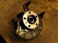 Radlagergehuse rechts vorn <br>VW GOLF IV (1J1) 1.6